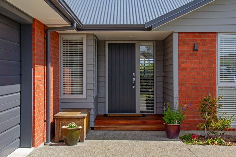 Photo of property in 8 Coralie Place, Lansdowne, Masterton, 5810