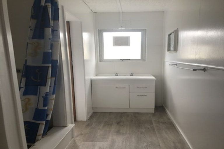 Photo of property in 81 Lake Road, Frankton, Hamilton, 3204