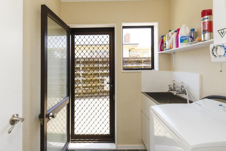 Photo of property in 10 Botanical Road, Takaro, Palmerston North, 4412