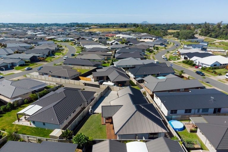 Photo of property in 53 Kahuparere Crescent, Pyes Pa, Tauranga, 3112