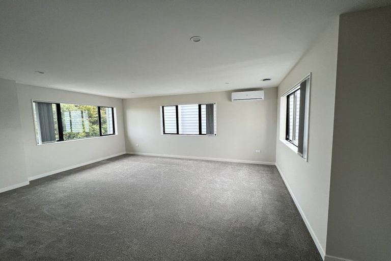 Photo of property in 55c Potter Avenue, Northcote, Auckland, 0627