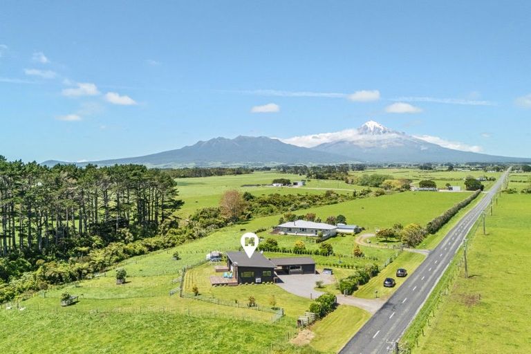 Photo of property in 205 Puniho Road, Warea, New Plymouth, 4381