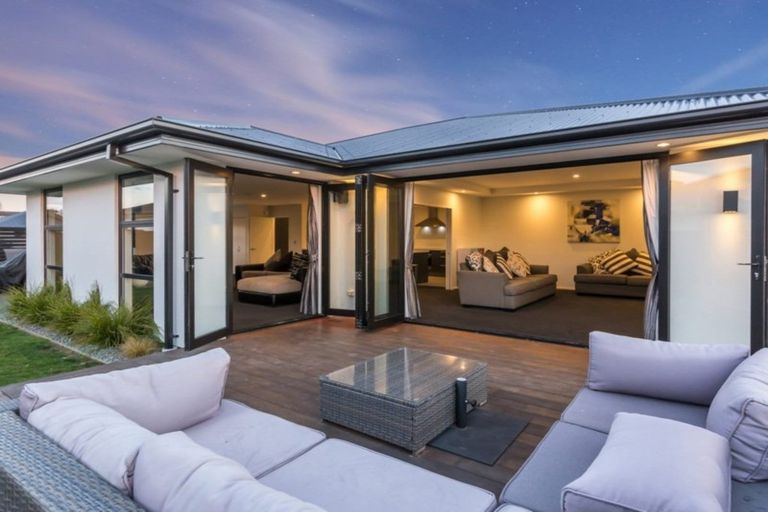 Photo of property in 41 Te Whenu Crescent, Marshland, Christchurch, 8083