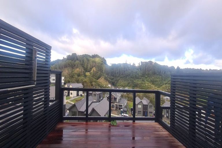 Photo of property in 18 Bee Lane, Whitby, Porirua, 5024
