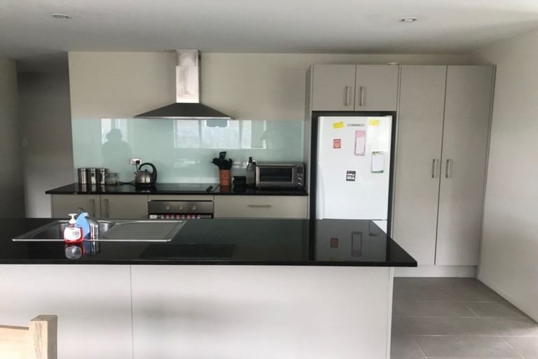 Photo of property in 52 Popokatea Drive, Takanini, 2112