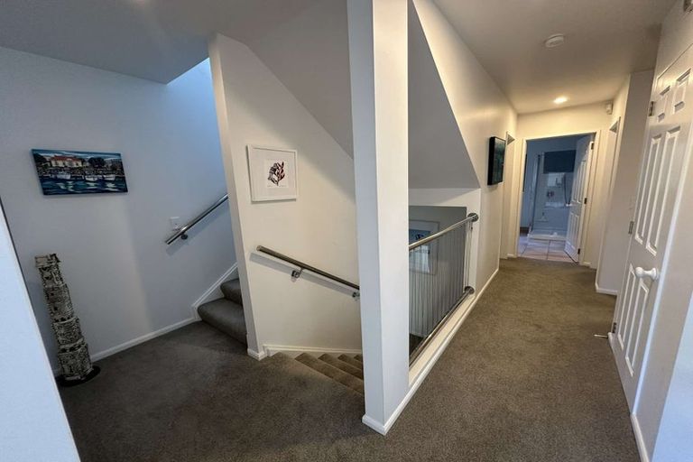 Photo of property in 7/22 Oriental Terrace, Oriental Bay, Wellington, 6011