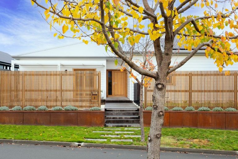 Photo of property in 2 Rich Rise, Havelock North, 4130