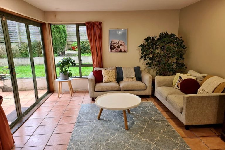 Photo of property in 5 Brian Avenue, Forrest Hill, Auckland, 0620