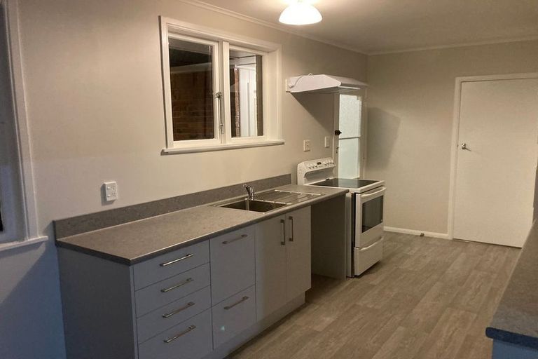 Photo of property in 18 Resolute Way, Papakura, 2110