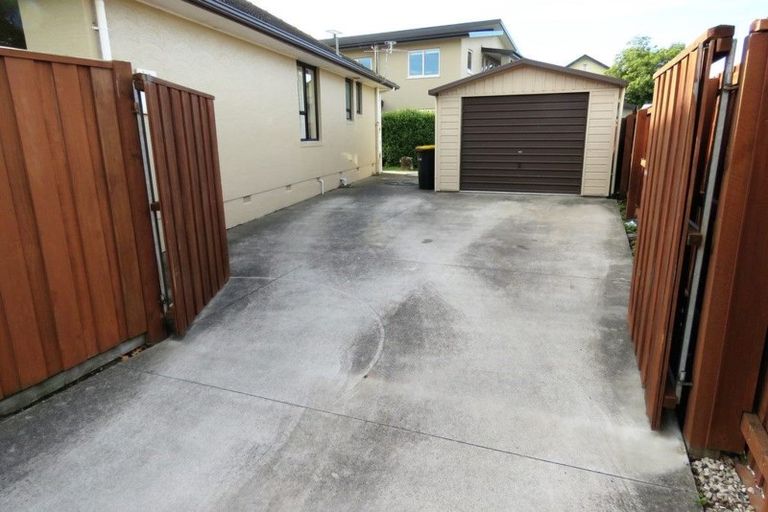 Photo of property in 156 Avonhead Road, Avonhead, Christchurch, 8042