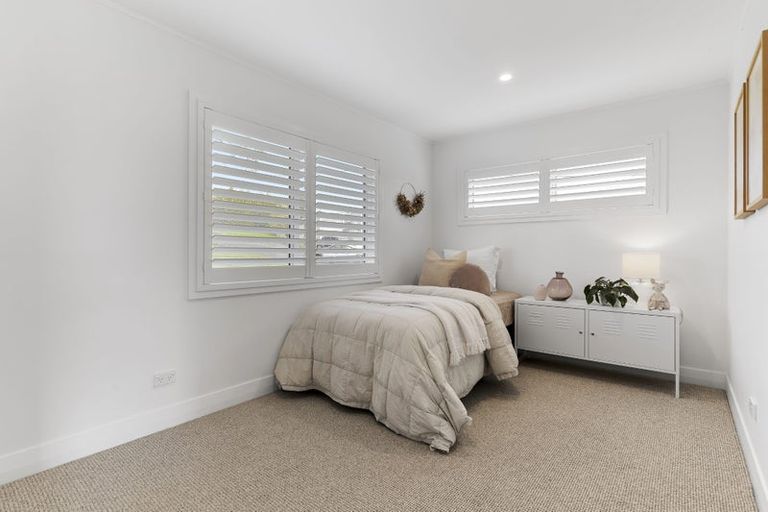 Photo of property in 3 Francis Avenue, Stanmore Bay, Whangaparaoa, 0932