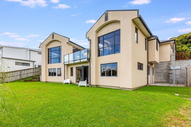 Photo of property in 26 Port Lane, Whitby, Porirua, 5024
