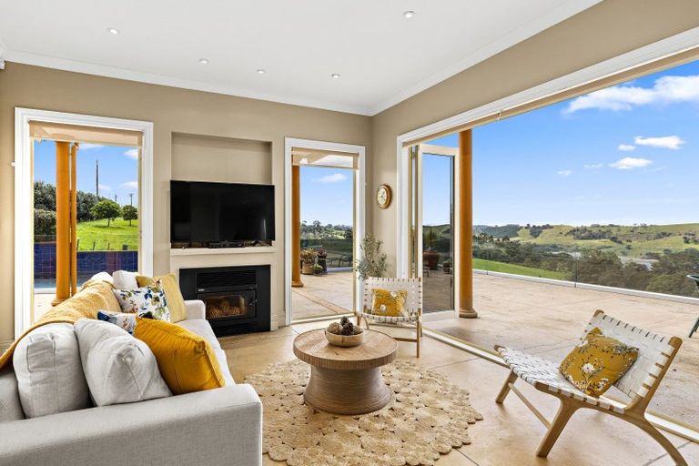 Photo of property in 220 Whitmore Road, Tawharanui Peninsula, Warkworth, 0986