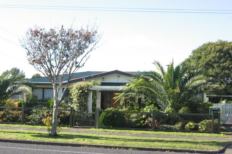 Photo of property in 84 Friedlanders Road, Manurewa, Auckland, 2102
