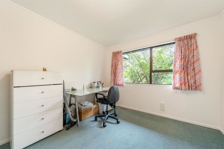Photo of property in 6 Thurso Grove, Papakowhai, Porirua, 5024