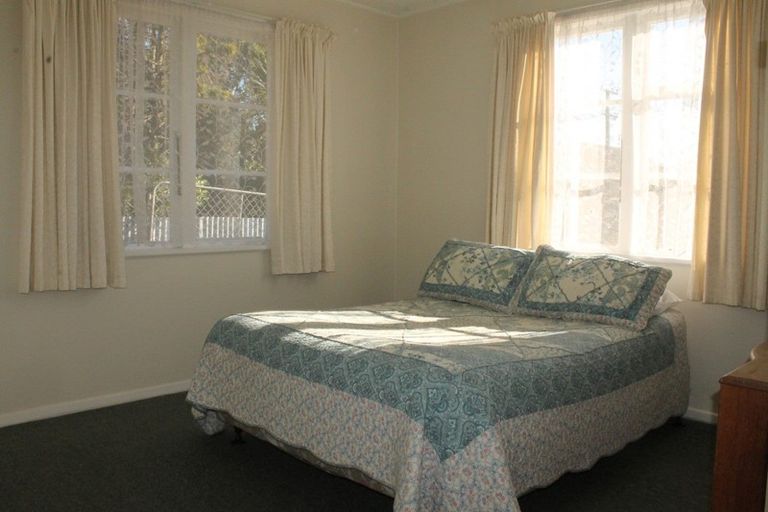 Photo of property in 28 Bright Street, Westport, 7825