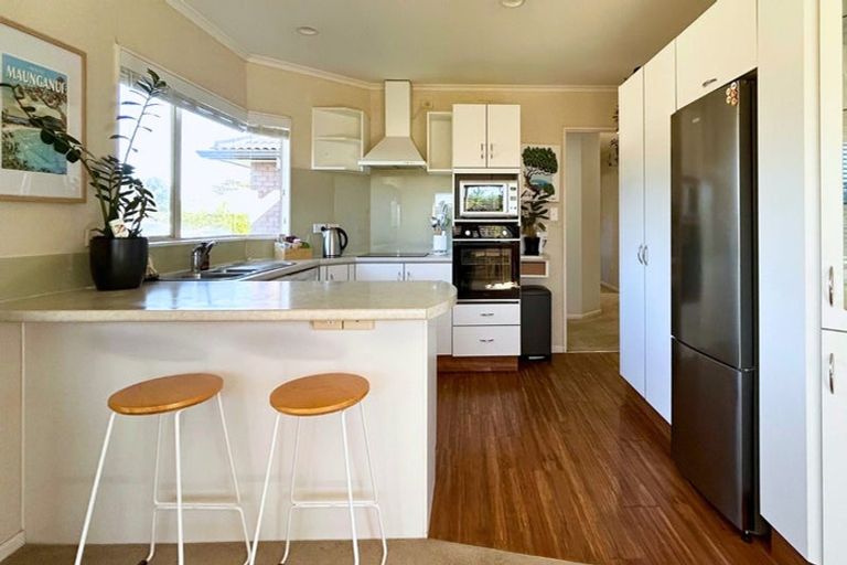 Photo of property in 2 Grevillea Place, Mount Maunganui, 3116