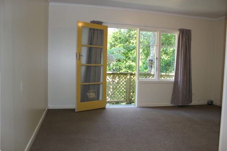 Photo of property in 233 Konini Road, Titirangi, Auckland, 0604