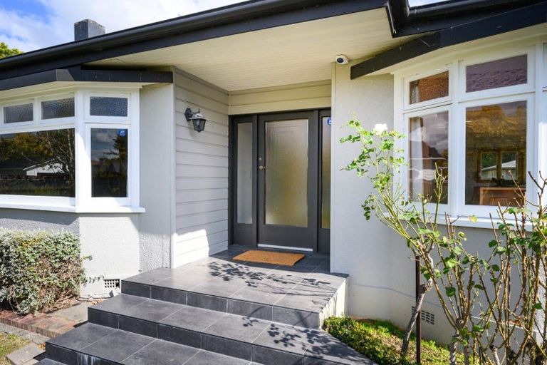 Photo of property in 25 Karina Terrace, Roslyn, Palmerston North, 4414