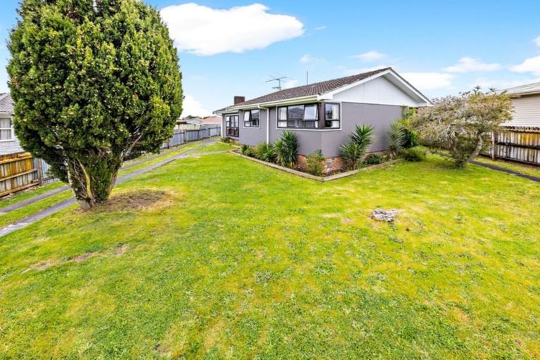 Photo of property in 45 Tatariki Street, Rosehill, Papakura, 2113