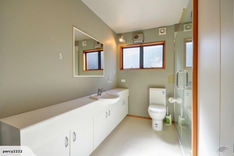 Photo of property in 12b Windsor Place, Queenstown, 9300