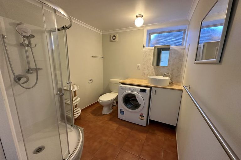 Photo of property in 1 John Gill Road, Cockle Bay, Auckland, 2014