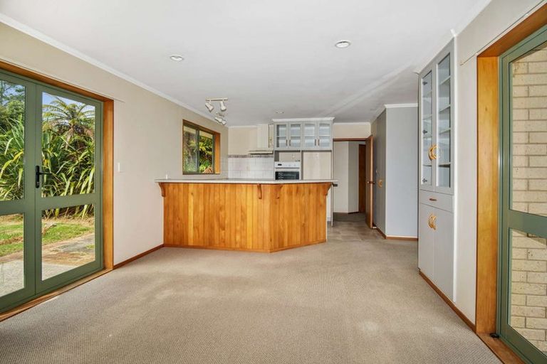 Photo of property in 37 Kew Road, Westport, 7825