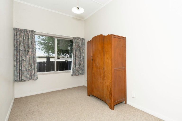 Photo of property in 79 Avenue Road, Foxton, 4814
