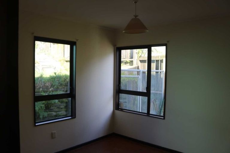 Photo of property in 7 Saint Aidans Way, Tawa, Wellington, 5028