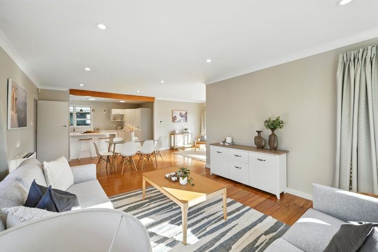 Photo of property in 215 Greers Road, Bryndwr, Christchurch, 8053