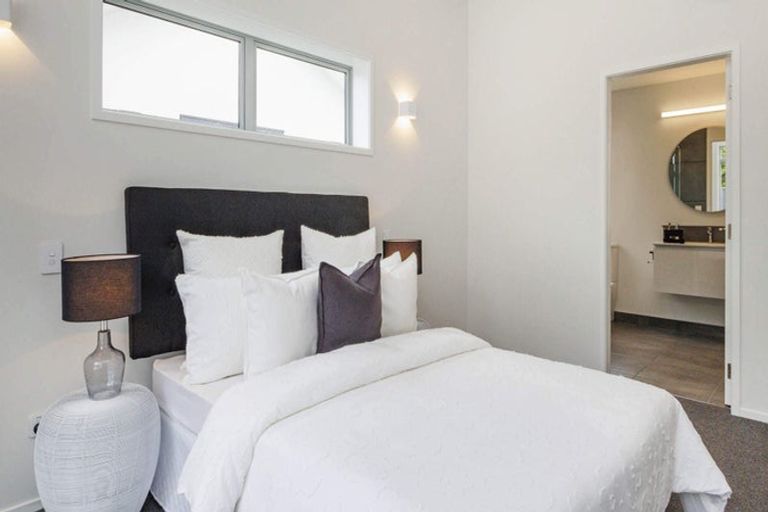 Photo of property in 1 Silverleaf Way, Kinloch, 3377