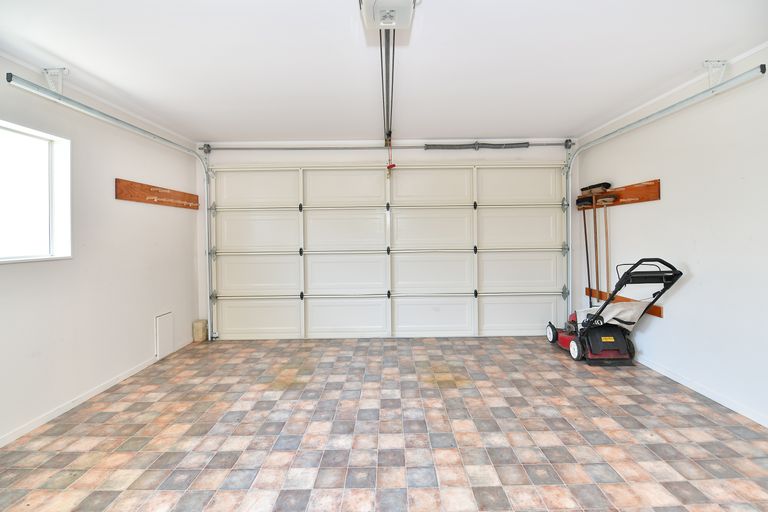 Photo of property in 6a Doment Crescent, Orewa, 0931