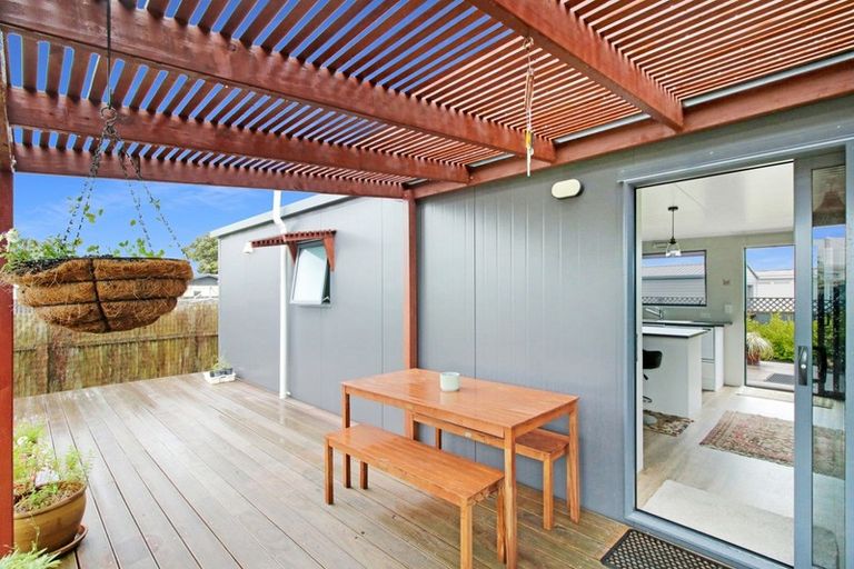 Photo of property in 15a Roore Street, Foxton Beach, Foxton, 4815