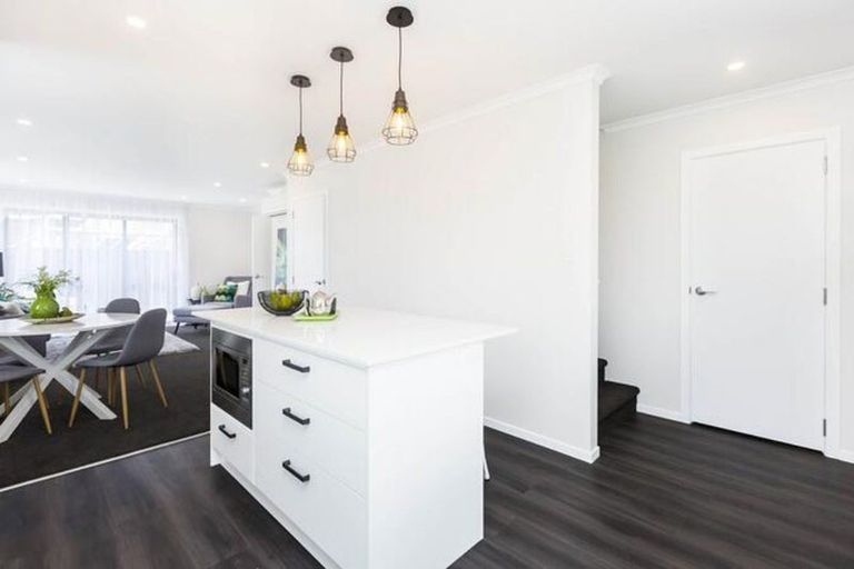 Photo of property in 36 Mawai Hakona Drive, Wallaceville, Upper Hutt, 5018
