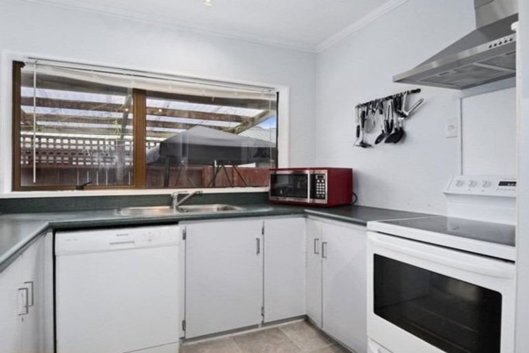 Photo of property in 9 California Drive, Totara Park, Upper Hutt, 5018