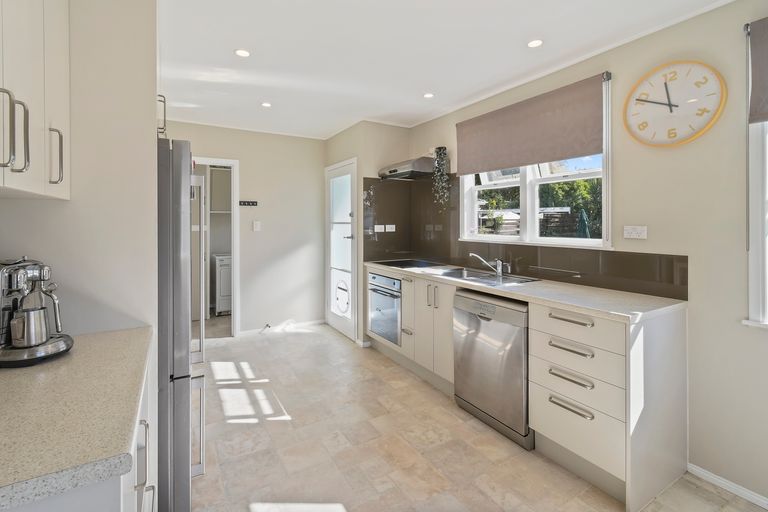 Photo of property in 13 Fairview Avenue, Opaheke, Papakura, 2113