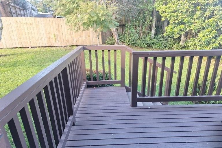 Photo of property in 2/19 Birman Close, Half Moon Bay, Auckland, 2012