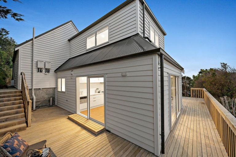 Photo of property in 11a Himalaya Crescent, Khandallah, Wellington, 6035