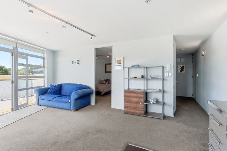 Photo of property in Vespa Apartments, 504/20 Hanson Street, Mount Cook, Wellington, 6021