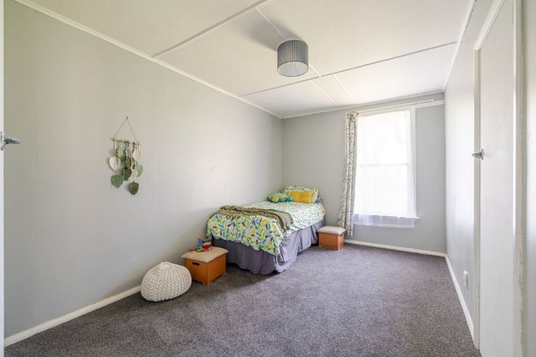 Photo of property in 17 Wilson Street, Pahiatua, 4910