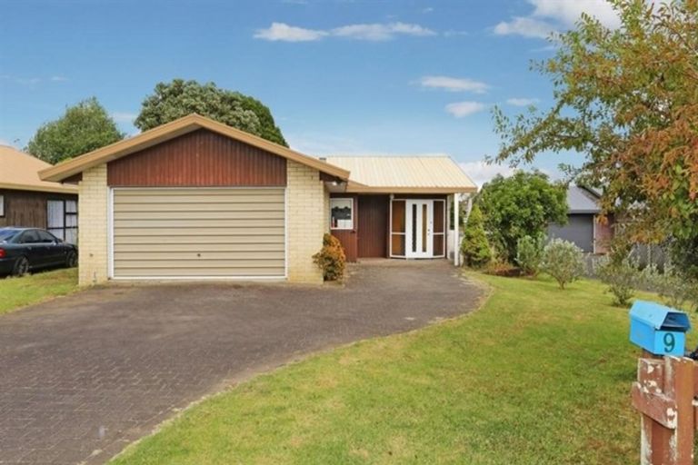 Photo of property in 9 Green Lane, Pukekohe, 2120