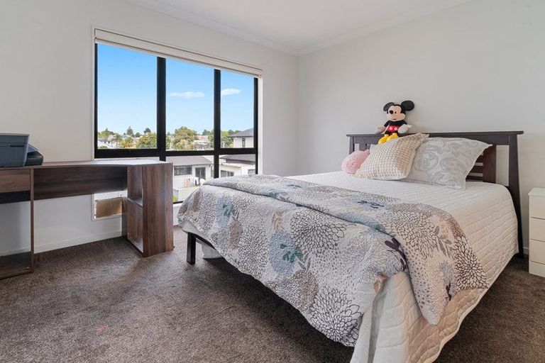 Photo of property in 13 Lovely Lane, Manurewa, Auckland, 2102