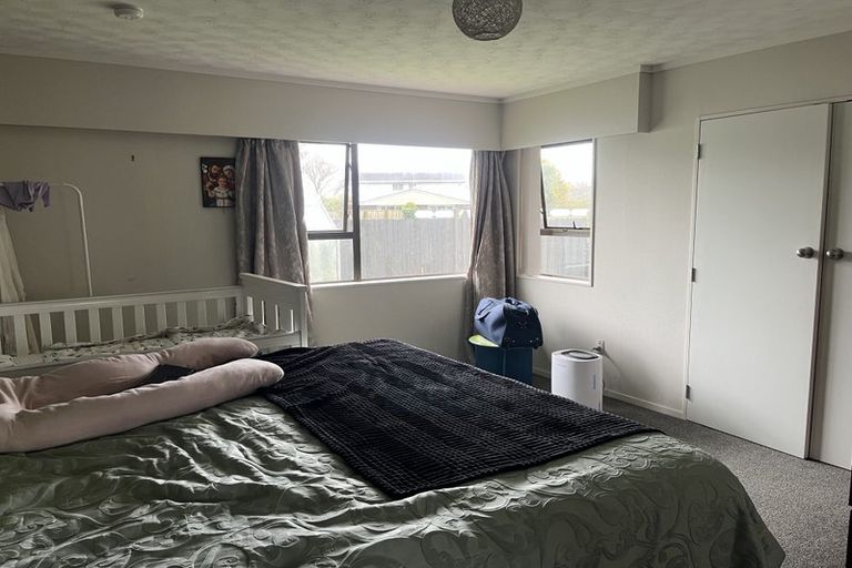 Photo of property in 6 Caulfield Place, Awapuni, Palmerston North, 4412