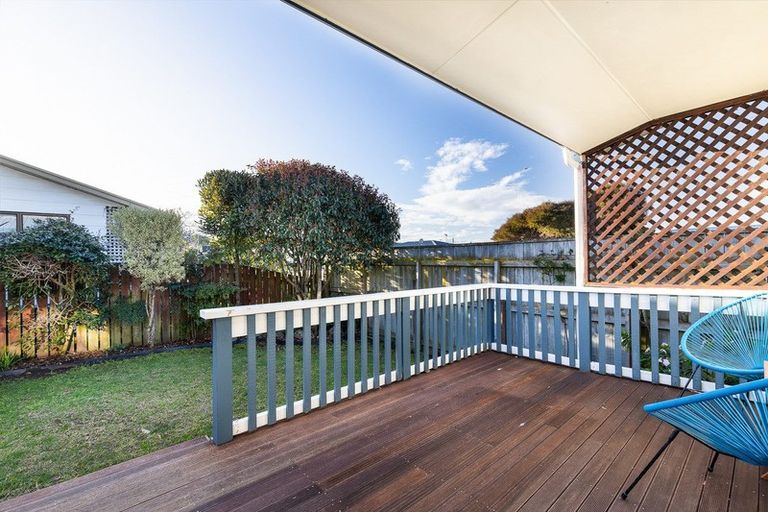 Photo of property in 5 Spackman Crescent, Paraparaumu, 5032