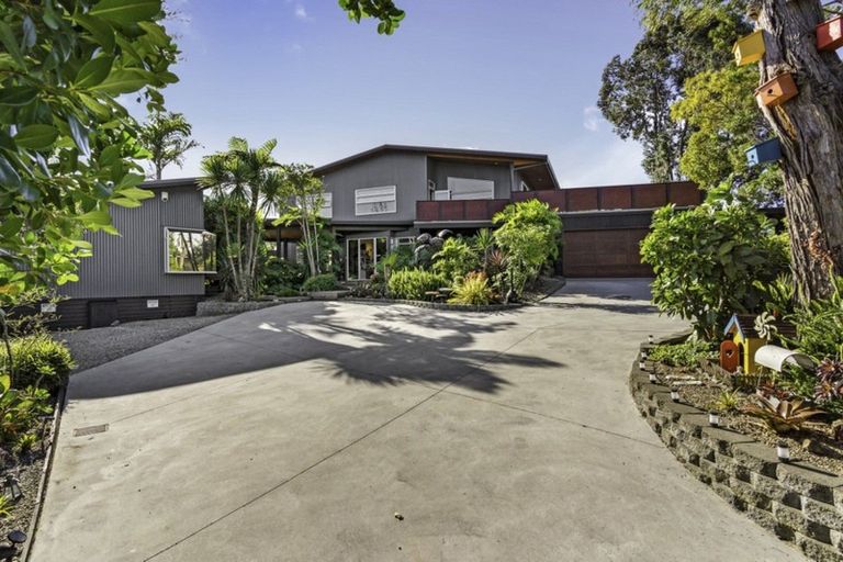 Photo of property in 118 Brook Place, Whangamata, 3620