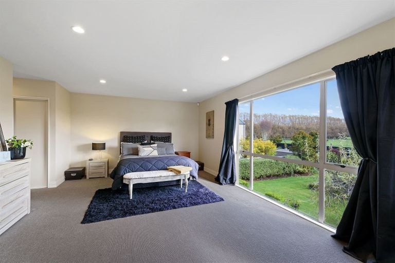 Photo of property in 6 Leabridge Mews, Harewood, Christchurch, 8051