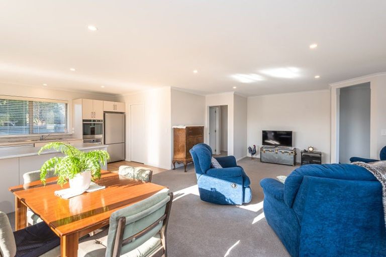 Photo of property in 27 Landy Street, Dallington, Christchurch, 8061