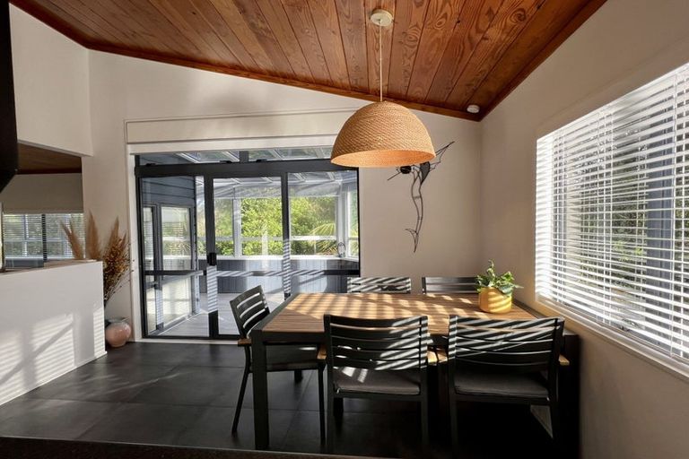 Photo of property in 2/51 John Gill Road, Shelly Park, Auckland, 2014