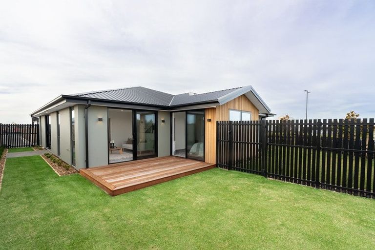 Photo of property in 26 Privet Way, Rolleston, 7678