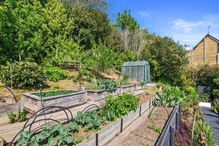 Photo of property in 11 Janice Place, Mount Pleasant, Christchurch, 8081